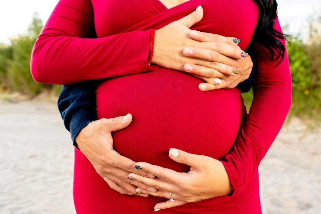 Maternity shoot evening